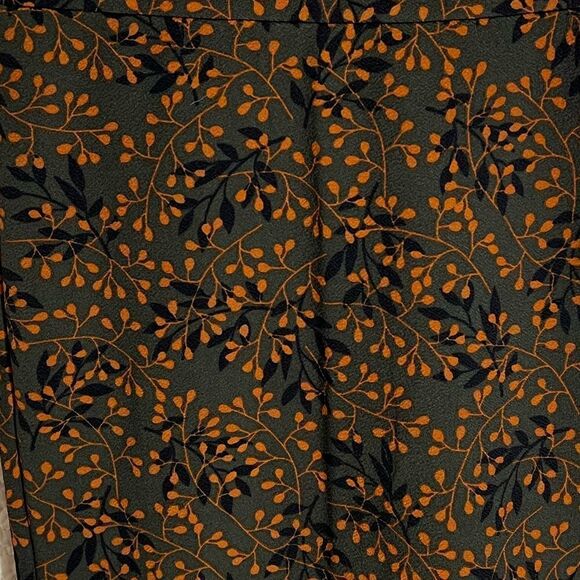 NWT LulaRoe Cassie Skirt - Picture 3 of 4
